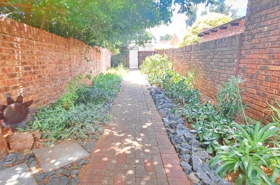 3 Bedroom Property for Sale in Langenhovenpark Free State